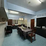 Azak Residence Homestay